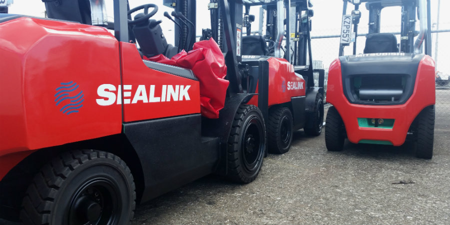 Forklifts at Wynyard wharf